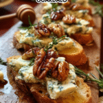 Canapes de queso azul y nueces